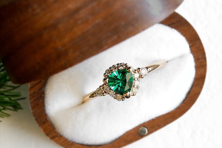 Isobel Halo Lab Emerald Ring Andrea Bonelli Jewelry 